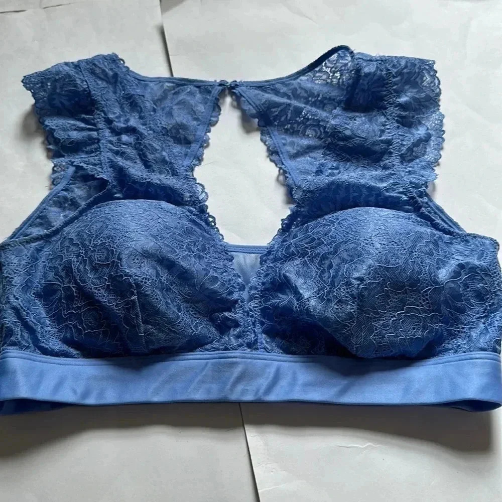 I.N.C.  International concepts Lace Cami Bralette size medium